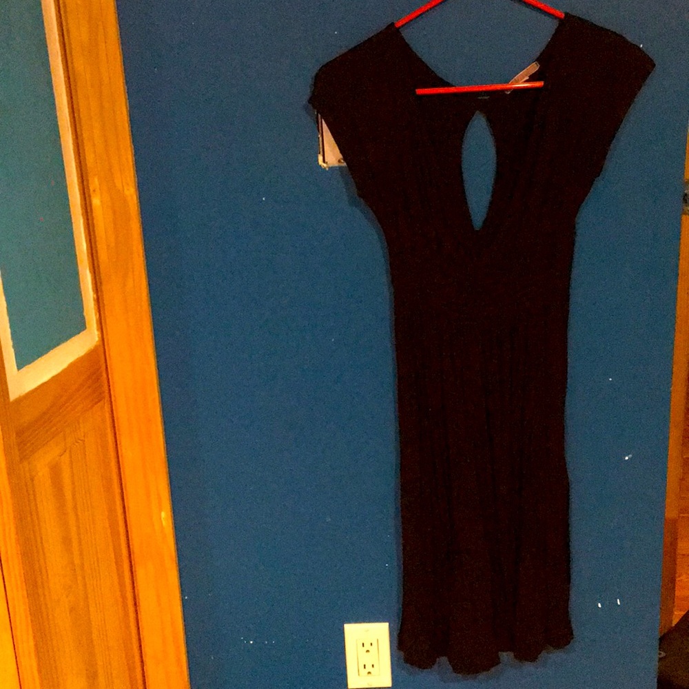 Short sleeve black dress size small